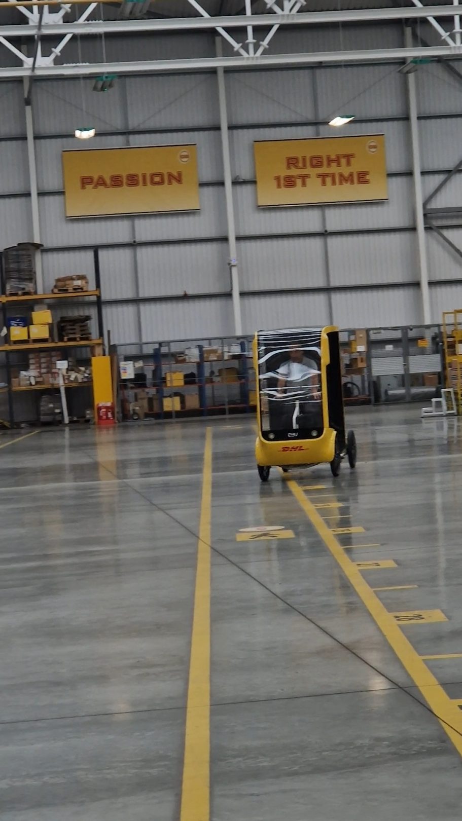 CYCLEDELIK EAV Cargobikes service, repairs and roadside assistance. CYCLEDELIK EAV Cargobikes service, repairs and roadside assistance.