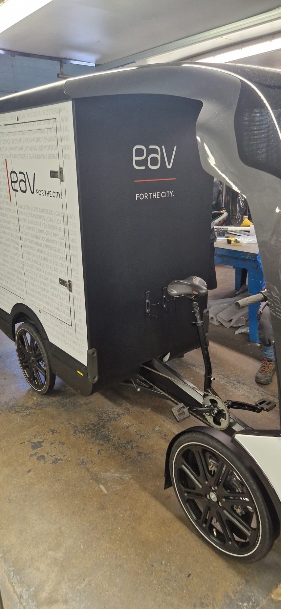 CYCLEDELIK EAV Cargobikes service, repairs and roadside assistance. CYCLEDELIK EAV Cargobikes service, repairs and roadside assistance.